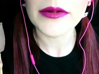 Beautiful wife masturbating show with webcam with toys