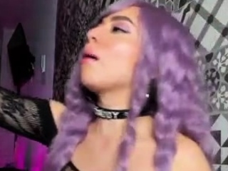 Brunette Solo Webcam Masturbation