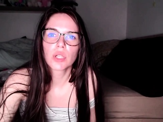 Brunette Solo Webcam Masturbation