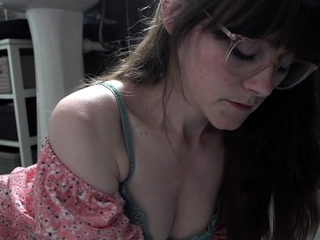 Brunette Solo Webcam Masturbation