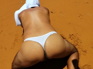 shemale lasysilva on the beach in a sexy bikini what ass