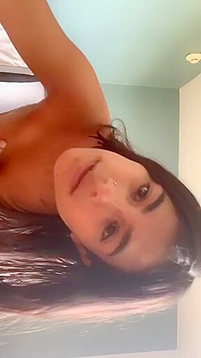 Cheating Latina Giving Head On Periscope