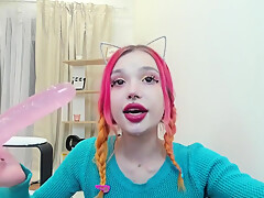 Deepthroat Queen Fucking Her Throat With Long Dildo