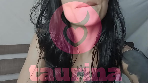 young girl squirts cum on webcam